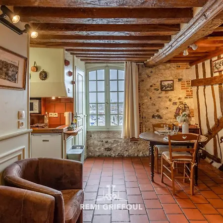 Les Colombages - On The Port Of - View Апартаменты *